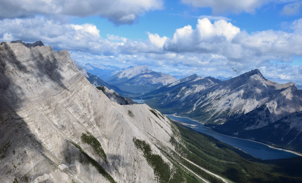 Video:  A Spectacular Helicopter Tour Over the Canadian Rockies
