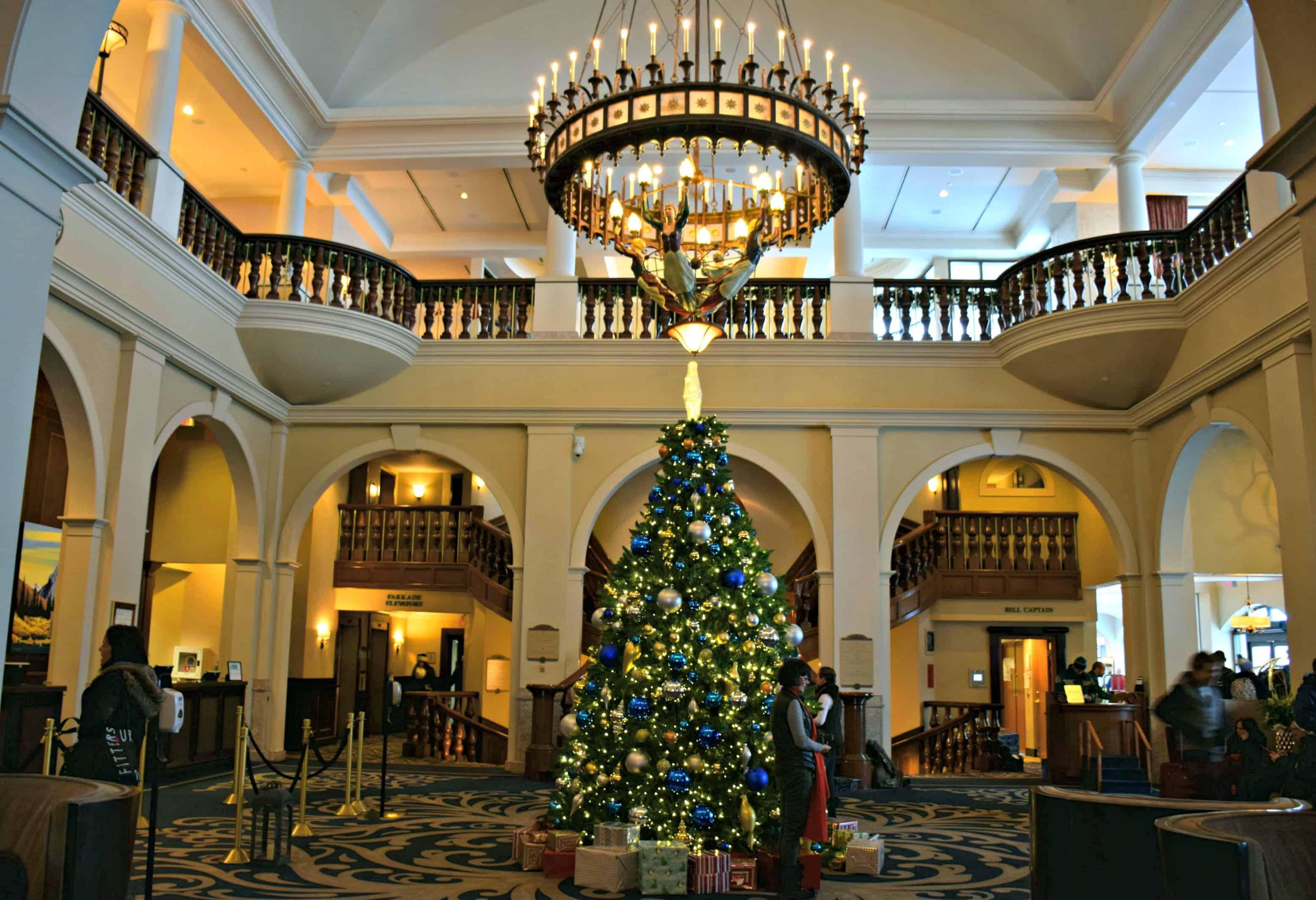 Chateau Lake Louise lobby