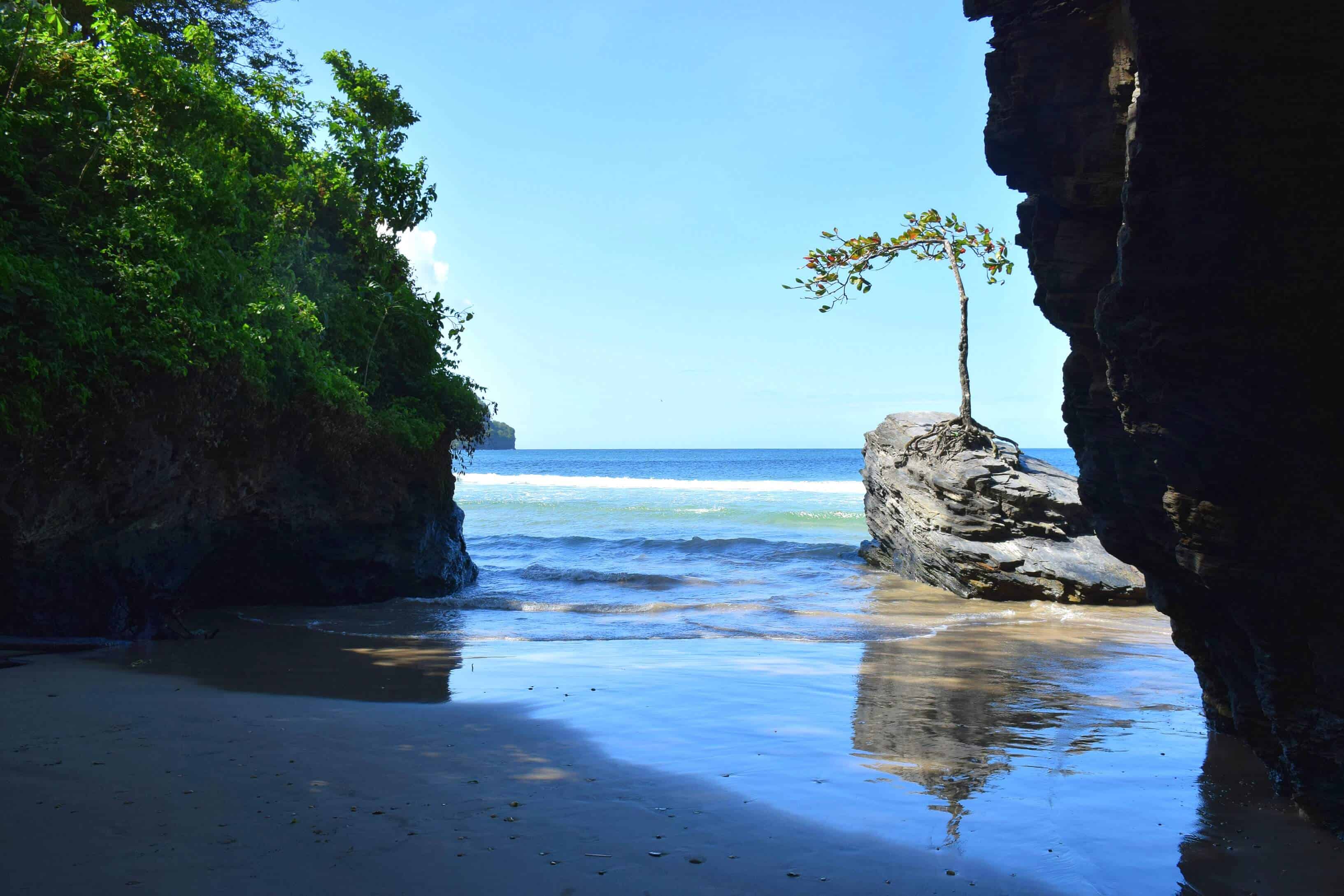 Las Cuevas beach, Trinidad