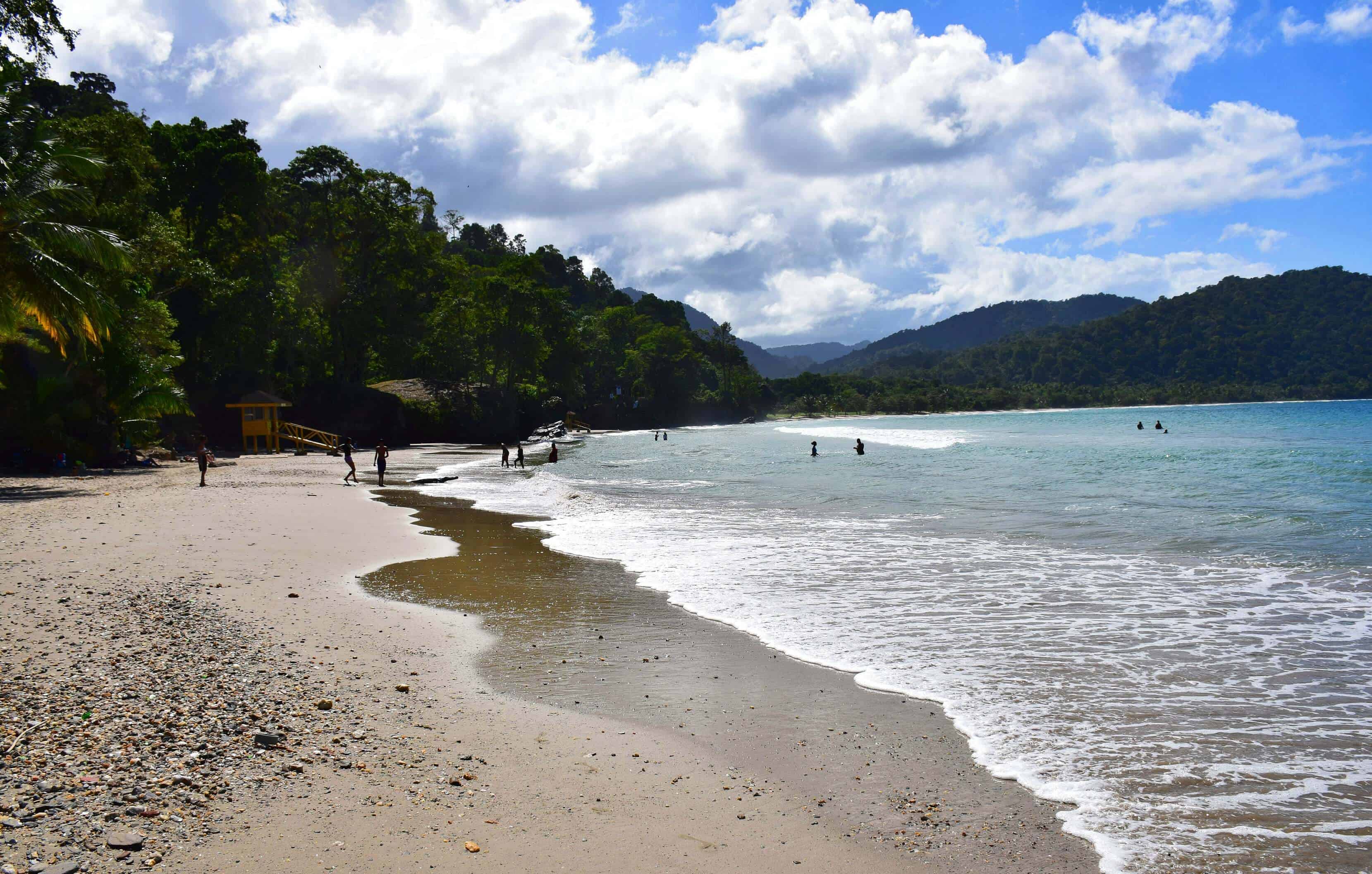 Las Cuevas Beach, Trinidad