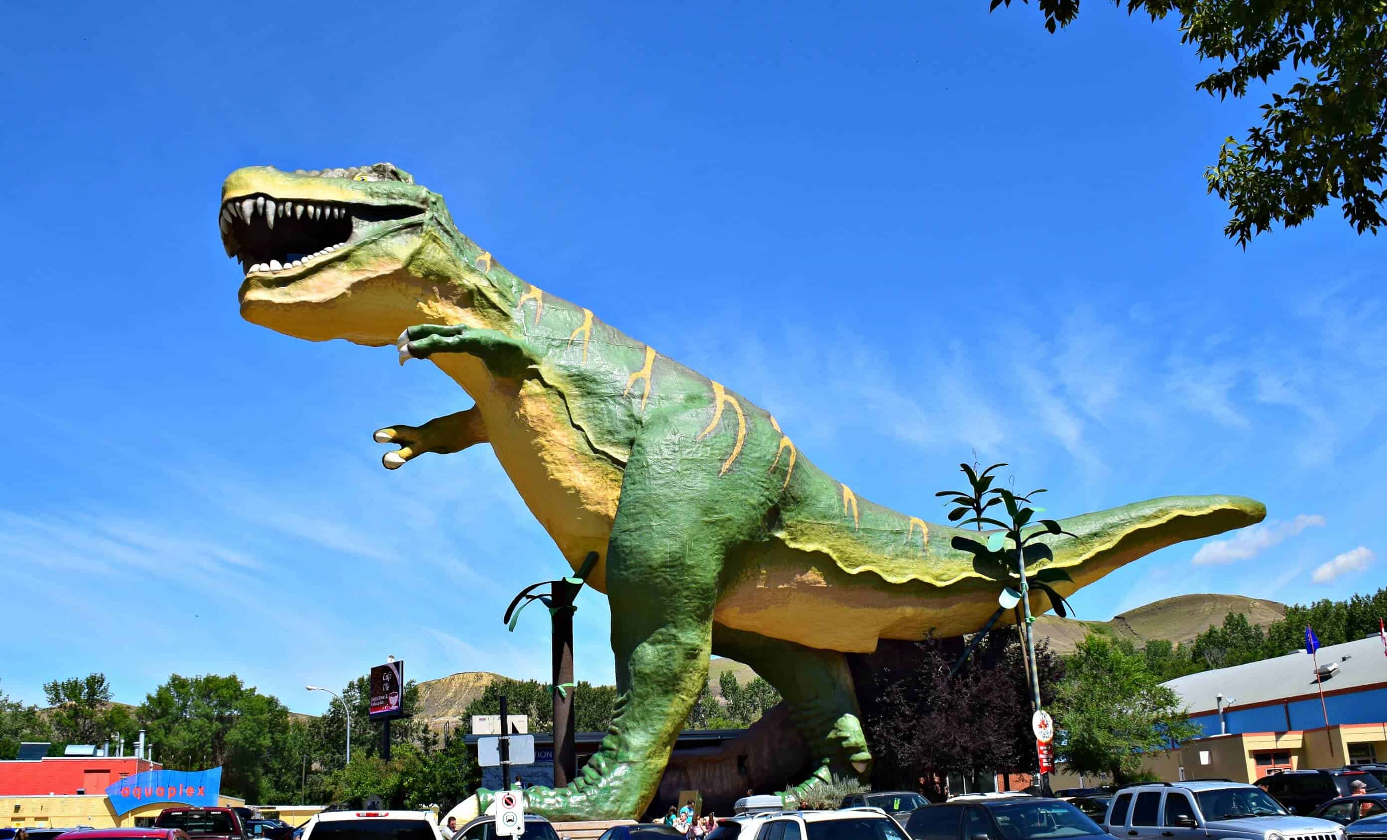 Drumheller Dinosaur - The World's Largest Dinosaur at the Drumheller Visitor Information Centre