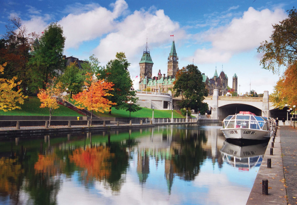 Fall Getaways in Central Canada – 5 Gorgeous Places in Ontario & Quebec