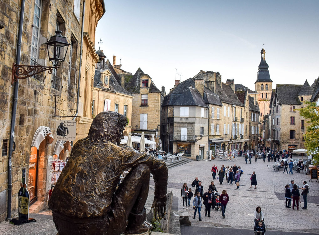 A Courtly Stay in Les Suites Sarladaises in Sarlat, France